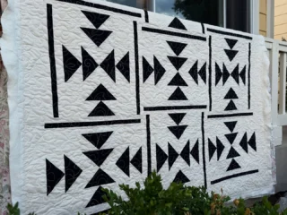 Emily’s quilt is a beauty! She chose the whimsical Loralie quilting design, and I finished it with Suede-colored binding—a perfect match that ties everything together. What a gorgeous finish! 
🏔️🏔️🏔️
#sewcoloradoquiltingloralie 
🏔️🏔️🏔️

#QuiltFinish #LongarmQuilting #LoralieQuilting #SuedeBinding #CustomQuilting #ModernQuilts #QuiltyDetails #BindingMatters #FinishedIsFabulous #QuilterLife #QuiltInspiration #SewColorful #MadeWithLove #QuiltGoals #quiltartdesigns